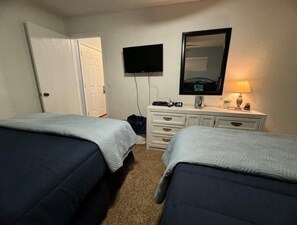 1 bedroom, travel crib, WiFi