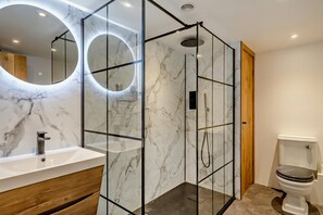 Towels - 3 Bed in Croyde (oc-s27761) (Croyde)