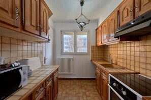 Fridge, microwave, oven, coffee/tea maker - Cozy Boisé - A 30 min de Paris (Créteil)