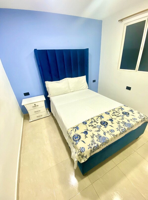 6 bedrooms, WiFi, bed sheets