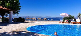 Ever Green Beach Apartments