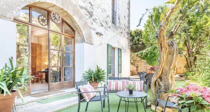 Ca Ses Monges Mallorcan house for 10 with swimming pool in Mancor de la Vall