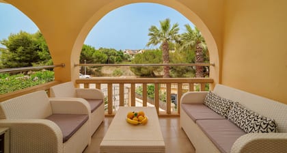 Murtons house for 8 at 350m from the sea with swimming pool