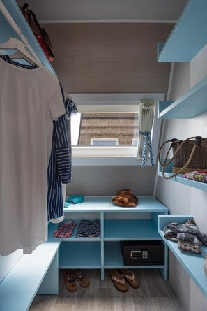 Mobile Home, 2 Bedrooms, Balcony | Interior