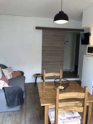 Interior - Beau T2au Calme (Cauterets)