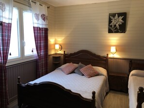 1 Schlafzimmer, Bügeleisen/Bügelbrett, Reisekinderbett, kostenloses WLAN