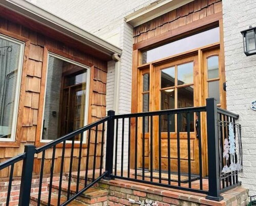 2 bdrm 3bath downtown apartment