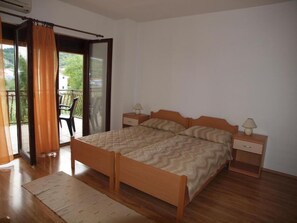 Apartament (Marija - rooms with pool - R1 (2)) | Wifi gratuïta 