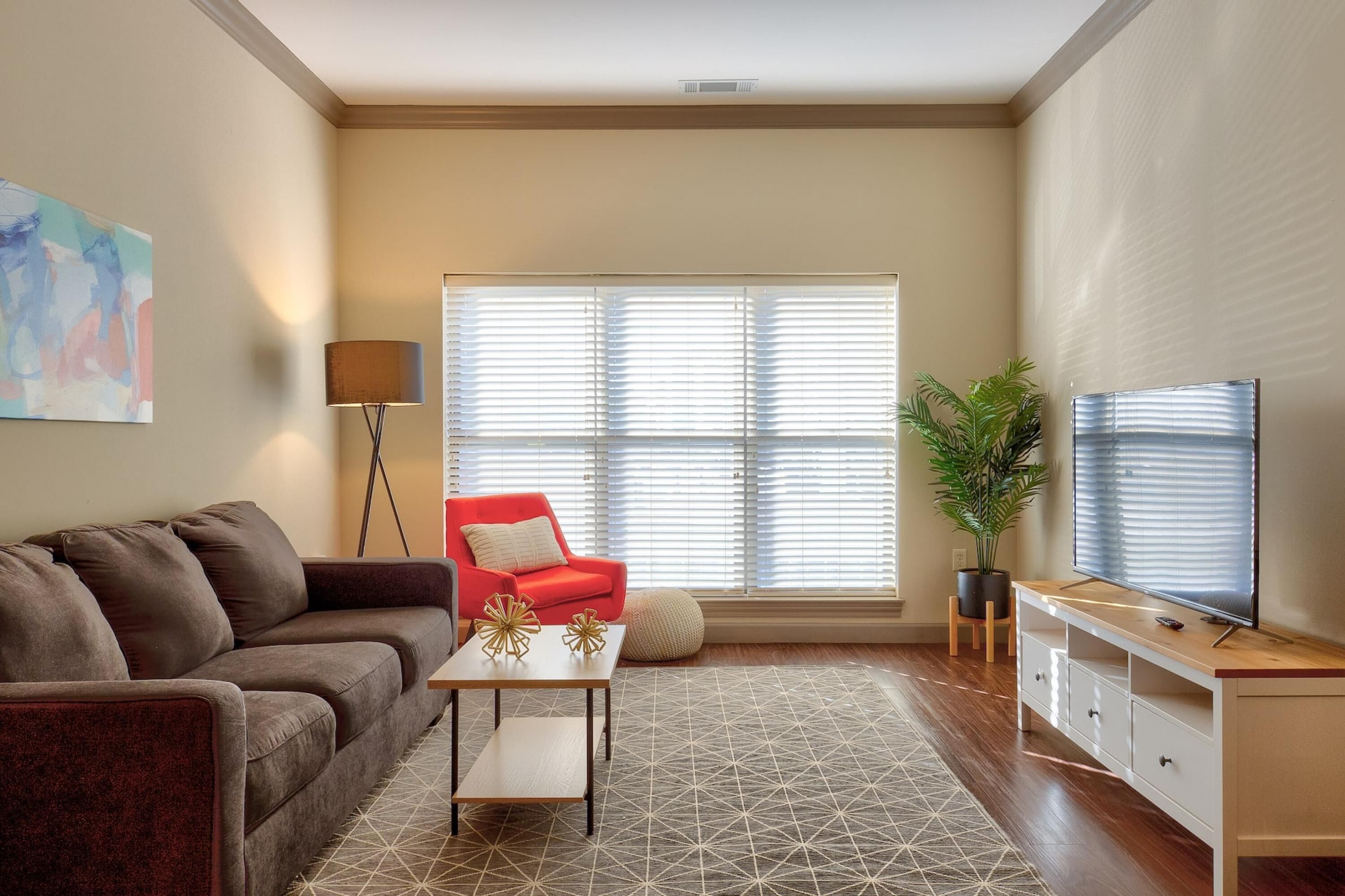 St Louis Stunning 1BD 1BA Central West End Apartment in St. Louis Find