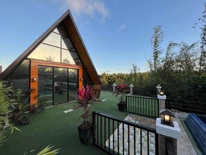 Terrace/patio - Family Suite with Balcony - CD NatureView

 (Silang)