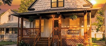 Stylish King Suite, Egewater Beach & Ohio City