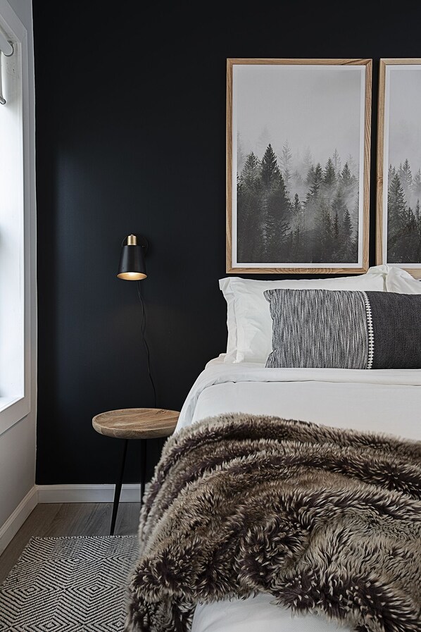 3 slaapkamers, een bureau, een strijkplank/strijkijzer, wifi