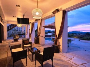 Terrace/patio - Bella Vista Mountain Retreat (Phoenix)