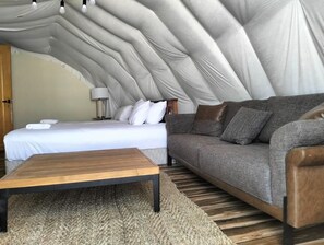 9 habitaciones, wifi y ropa de cama 