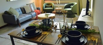 100 - New, Modern & Comfortable 2 Bedroom Apt