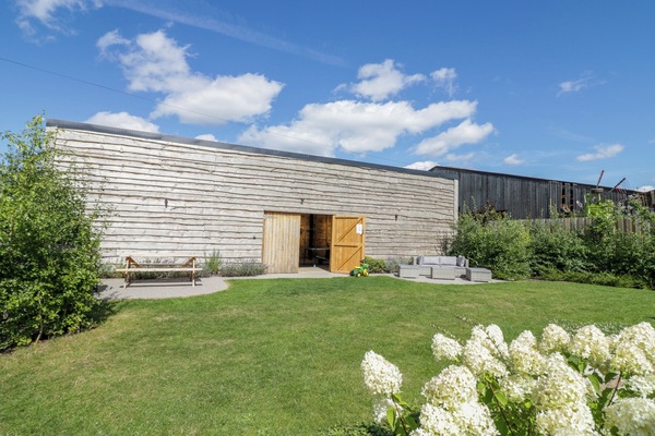 Cottage | Property grounds