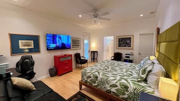1 bedroom, bed sheets