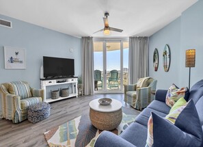 Living area - BOOK HERE FOR FALL FUN!! FREE BEACH SHUTTLE! GORGEOUS VIEWS! THE PALMS 11011 (Destin)