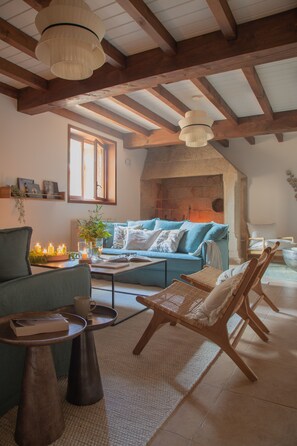 Living area - "escape TO This Lovely Rural House AND Connect With Nature." (CATOIRA)
