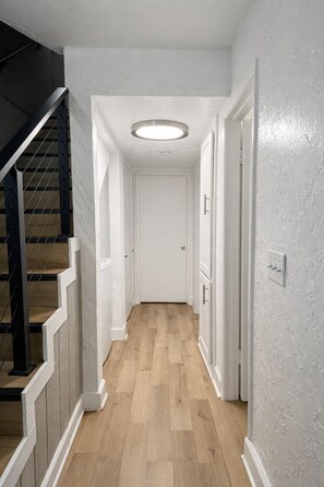 Interior - Steps Away From Slopes Beautiful Snow Summit Cabin (Big Bear Lake)