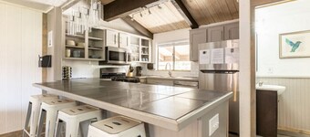 Feet Away From Slopes Cozy Snow Summit Cabin