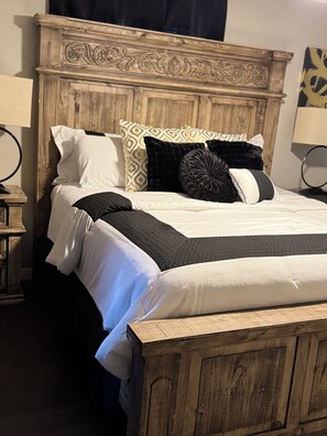 3 chambres, fer et planche à repasser, Wi-Fi gratuit, draps fournis