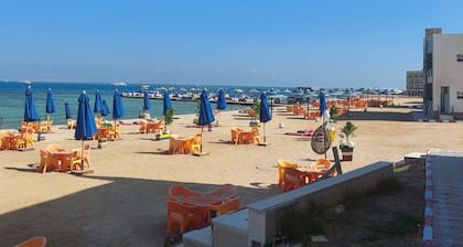 Luxury 2 Bedrooms apartment directly on the beach