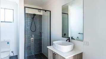 Shower, towels