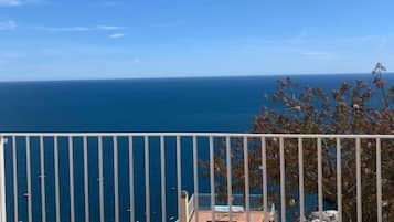 Tempat makan outdoor