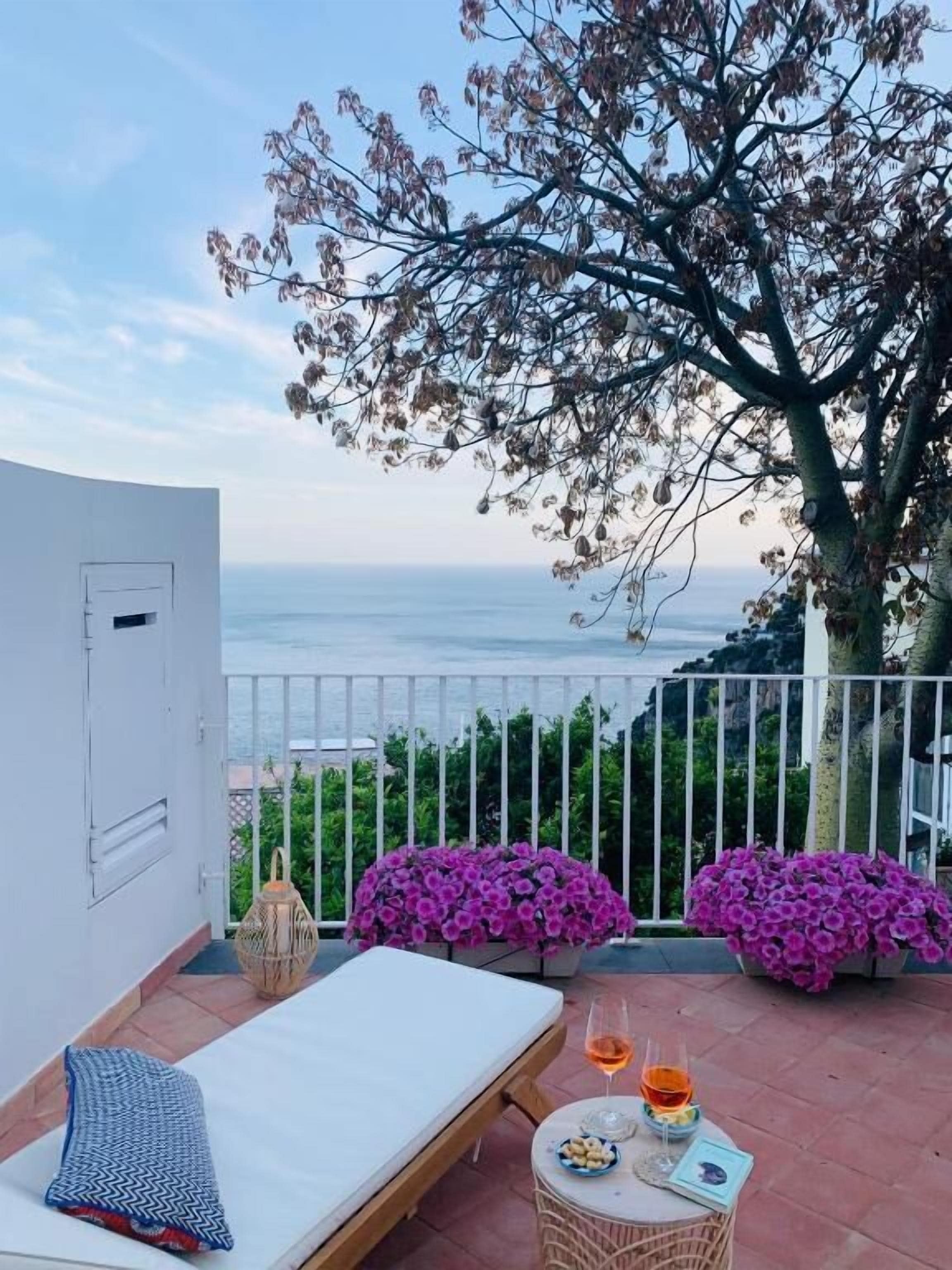 숙박 시설의 전망