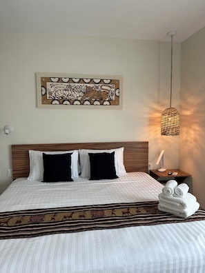 Habitación individual familiar, 1 cama King size, para no fumadores, vista al océano | Ropa de cama de alta calidad y caja de seguridad en la habitación 