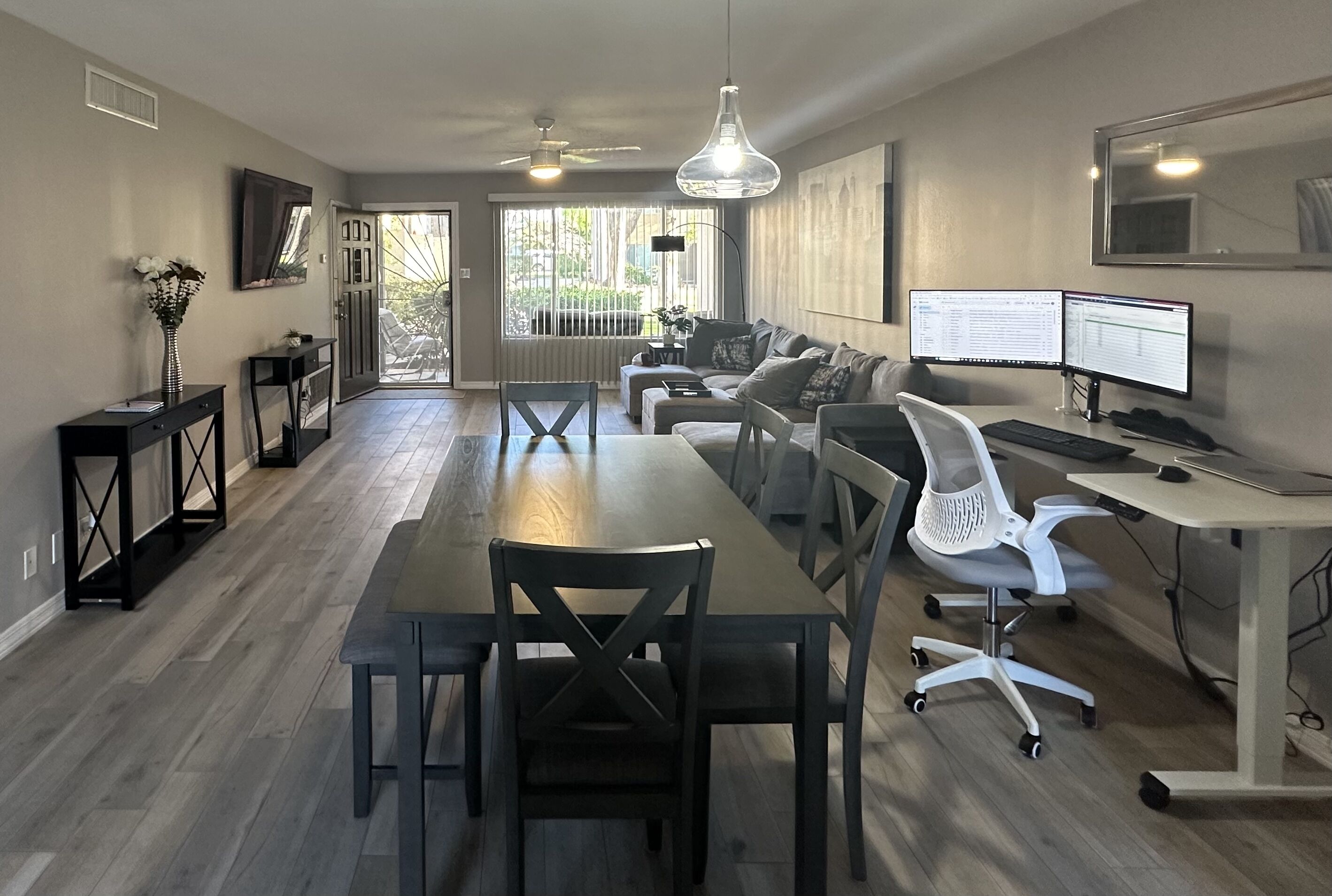 LOCATION! LOCATION! Ground level! Steps away from Fashion Square Mall & Old Town