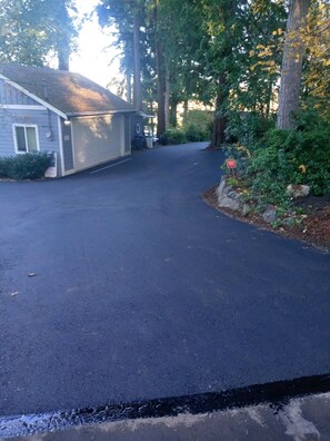 Property grounds - Bremerton Sheltered Waterfront (Bremerton)