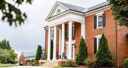 Quaint Summer Kitchen Cottage Perfect for 2