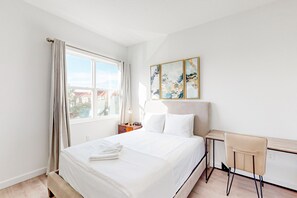 5 Schlafzimmer, BĂŒgeleisen/BĂŒgelbrett, Internetzugang, BettwĂ€sche