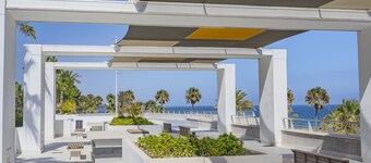 Cubo's Estepona Oceanview Apartment & Free Parking / vid stranden / gratis wifi / parkering ingår