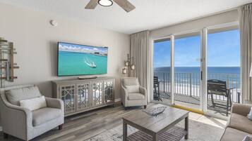 Smart TV, DVD player, books, stereo