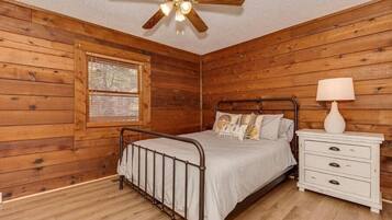 3 bedrooms, in-room safe, travel crib, free WiFi