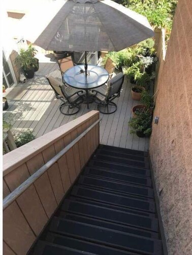 Wild West Rockies! 
PET FRIENDLY!
2 Fenced-in yards!
JACUZZI HOT TUB!
