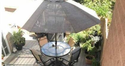 Wild West Rockies!
PET FRIENDLY!
2 Fenced-in yards!
JACUZZI HOT TUB!