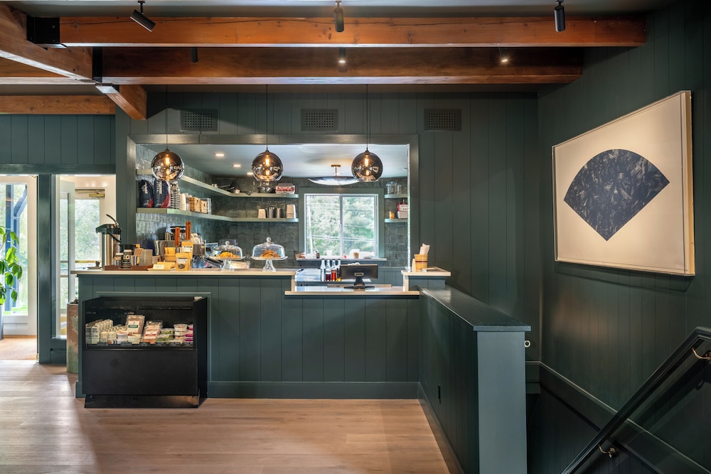 Otis Harbor Springs by null