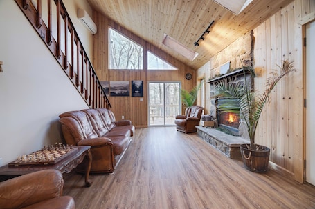 Interior. Raccoon House & Spa. Scandinavian style retreat w/ sauna and hot tub.