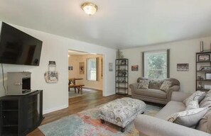 Living area - Barrel-Aged Beer Home (Asheville)