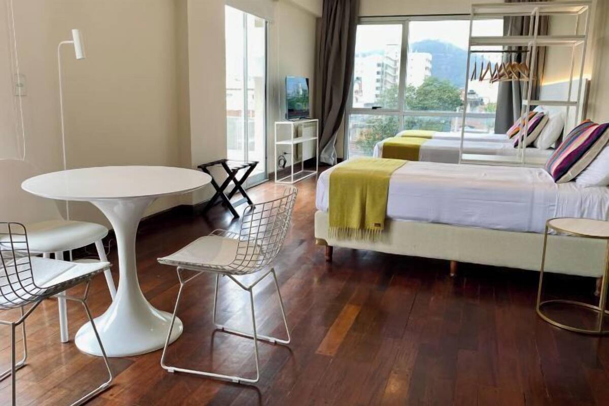 Edredón, camas con pillow-top y minibar
