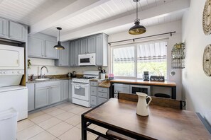 Fridge, microwave, oven, stovetop - Chic Abode Central Berkeley 2BR  | Near UC & Parks + Parking (Berkeley)