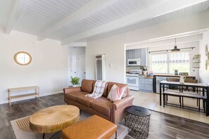 Televisión, oficina