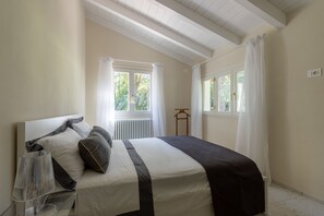 2 bedrooms, iron/ironing board, free WiFi, bed sheets - Luxury Villa, charming garden and Private Pool (Lucca)