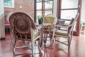 Dining - Casa no Guarujá com Piscina 400m Praia do Guaiuba (Jardim Guaiuba Guarujá)