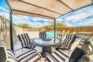 Outdoor dining - Event Ready Spacious Tucson Villa w/ Private Pool (Tucson)