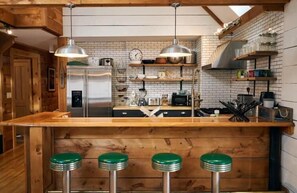 Private kitchen - Mountain Home with a View
(Willow)